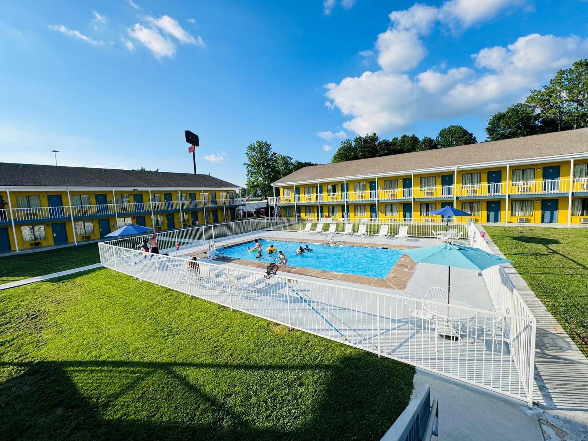 Rodeway Inn Jackson Exterior photo